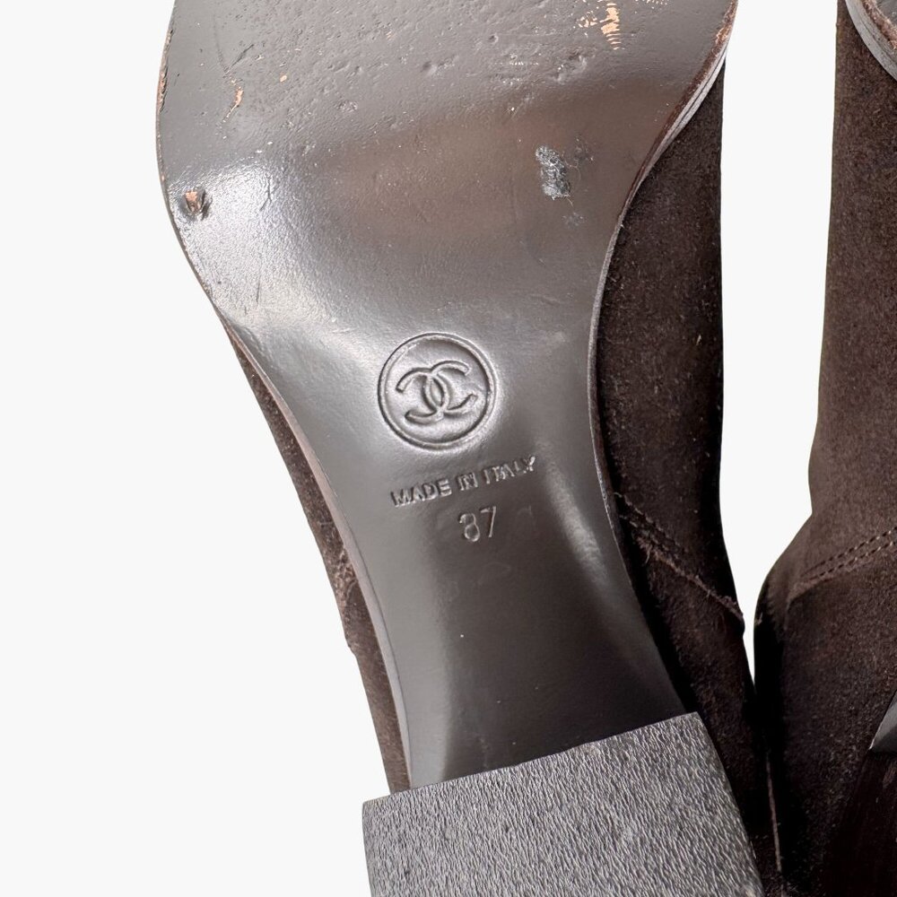 Chanel CC Dark Brown Suede Knee High Riding Boots Block Heel Size 37 US 6-6.5 - Picture 13 of 13